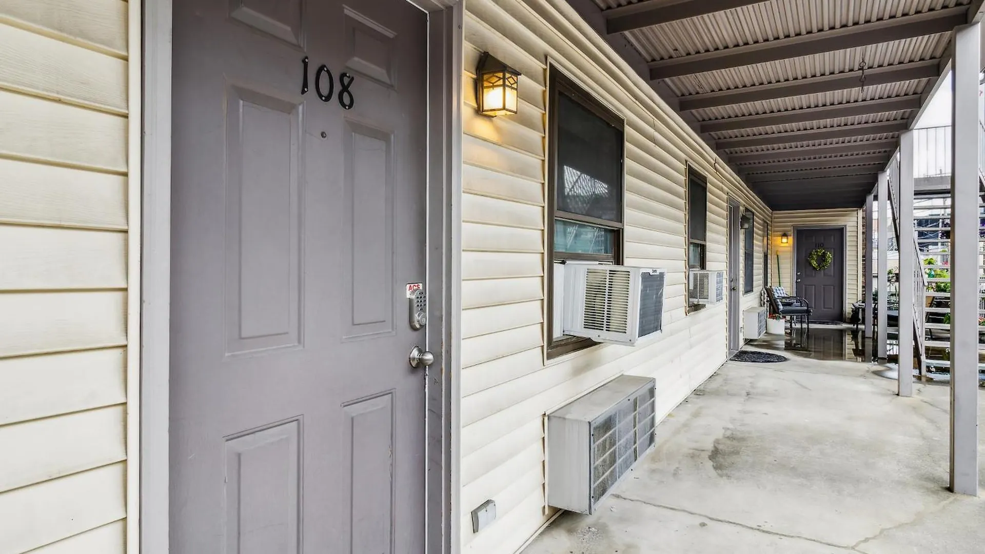 Cozy Nashville Condo - Pets Welcome, Free Park 0*,  USA
