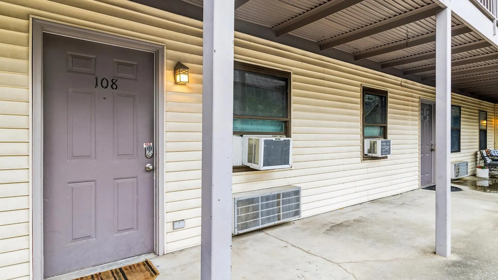 Apartment Cozy Nashville Condo - Pets Welcome, Free Park